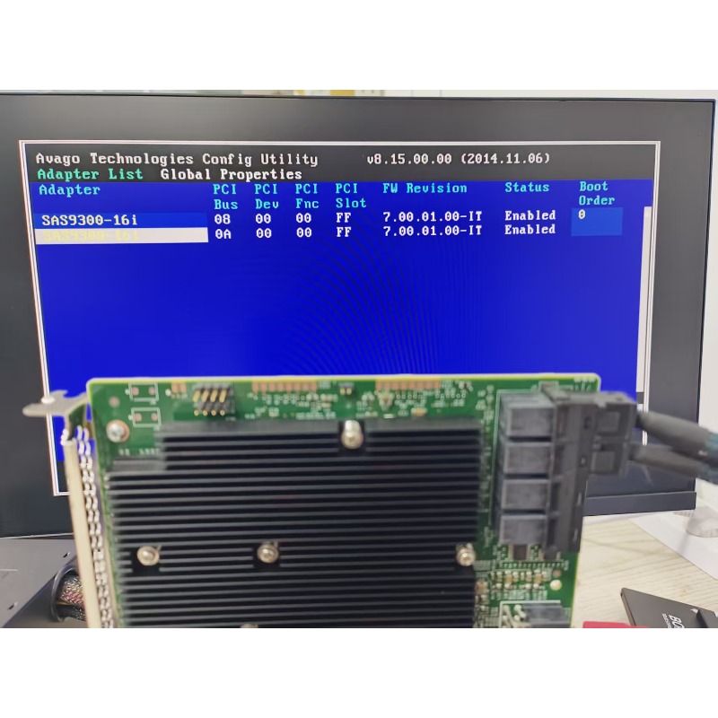 LSI SAS 9300-16i 12GB/S HBA BU - Lsi 9300 16I Hba It Mode recension och pris